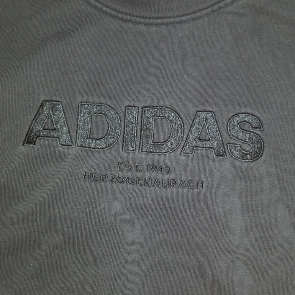 Navy blue Adidas sweatshirt - Picture 2 of 4